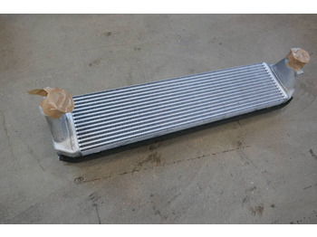 Радіатор VOLVO