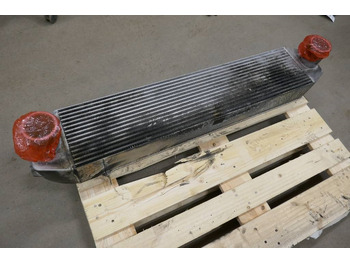 Радіатор VOLVO