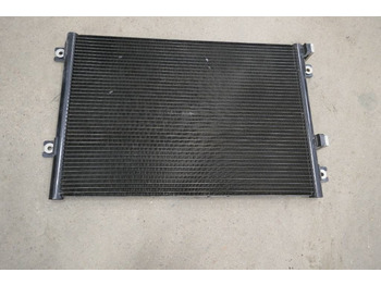 : фото в шапці сторінки