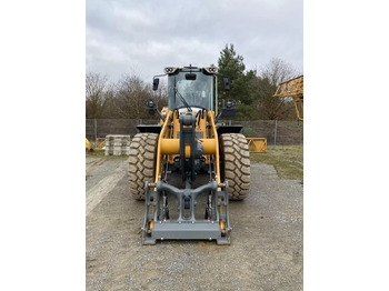 Колісний навантажувач LIEBHERR L 526