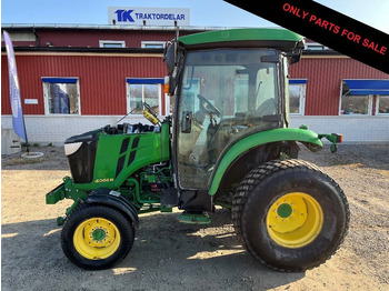 Трактор JOHN DEERE