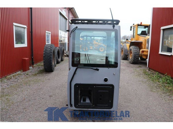 Кабіна в категорії Сільськогосподарська техніка New Holland WE150C: фото 3 Кабіна в категорії Сільськогосподарська техніка New Holland WE150C: фото 3