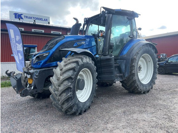 Трактор VALTRA T214