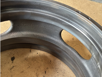 Коробка передач та запчастини в категорії Сільськогосподарська техніка Claas AXION 830 Obudowa przekładni 00 1134 362 0 0011343620: фото 3 Коробка передач та запчастини в категорії Сільськогосподарська техніка Claas AXION 830 Obudowa przekładni 00 1134 362 0 0011343620: фото 3