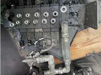 Гідравліка MANITOU MHT 860