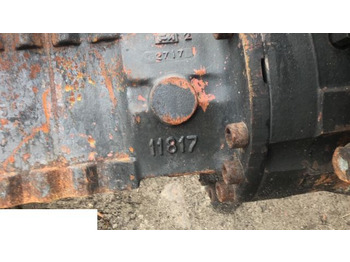 Вісь та запчастини MANITOU MLT 527