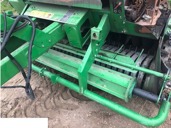 Запчастини JOHN DEERE