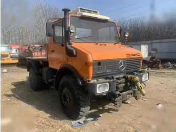 Вантажівка шасі UNIMOG