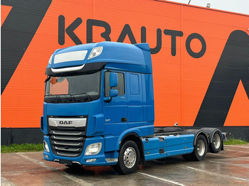 Вантажівка шасі DAF XF 530