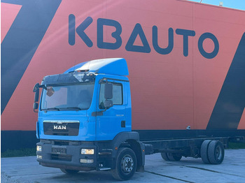 Вантажівка шасі MAN TGM 15.290