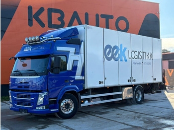 Вантажівка з закритим кузовом VOLVO FM 330