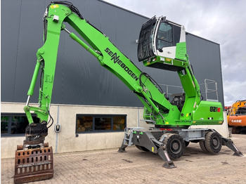 : фото в шапці сторінки