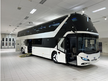 Туристичний автобус NEOPLAN