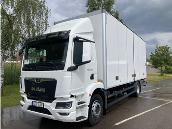 Вантажівка з закритим кузовом