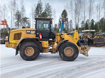 Колісний навантажувач CATERPILLAR 926M