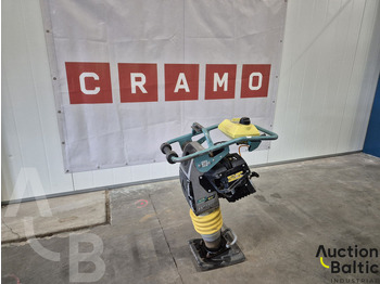 : фото в шапці сторінки