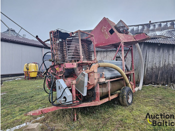 Зернозбиральний комбайн