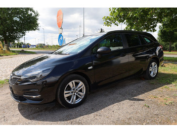 Універсал OPEL