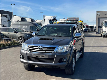 Пікап TOYOTA Hilux