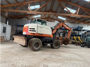 Колісний екскаватор TEREX
