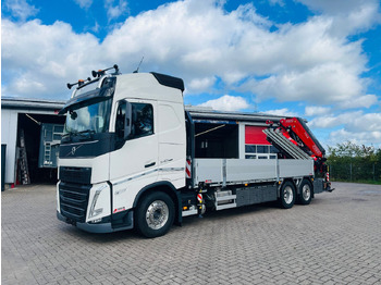 Бортова вантажівка/ Платформа VOLVO FH 540