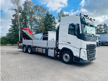 Вантажівка з маніпулятором VOLVO FH 540