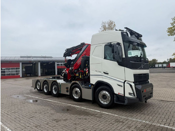 Бортова вантажівка/ Платформа VOLVO FH 540