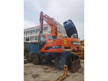 Колісний екскаватор DOOSAN DH210W-7