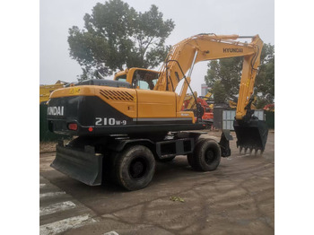 Колісний екскаватор HYUNDAI R210