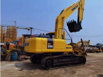Гусеничний екскаватор KOMATSU PC200