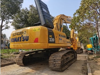 Гусеничний екскаватор KOMATSU PC220-8