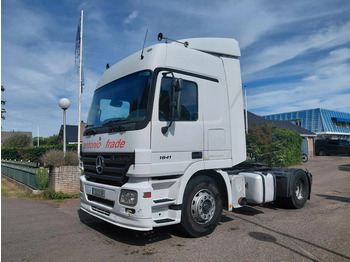 Тягач MERCEDES-BENZ Actros 1841