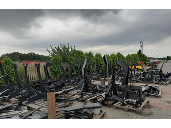 Фронтальний навантажувач для трактора METAL-TECHNIK