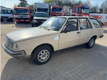 Легковий автомобіль RENAULT
