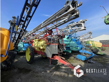 Обприскувач причіпний RAU