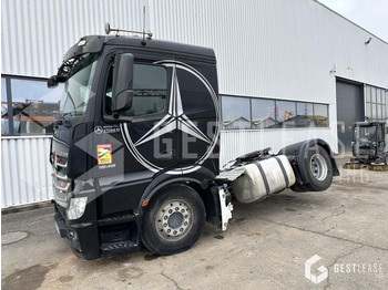 Тягач MERCEDES-BENZ Actros 1848
