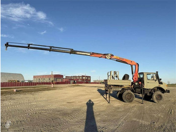 Самоскид вантажівка UNIMOG