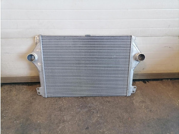 Інтеркулер в категорії Вантажівки Scania Intercooler radiator 961262: фото 2