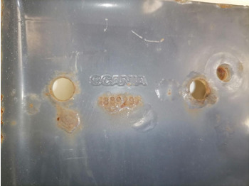 Решітка радіатора в категорії Вантажівки Scania lower grille carrier hinge 1889297: фото 4