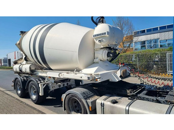 Напівпричіп бетонозмішувач LIEBHERR