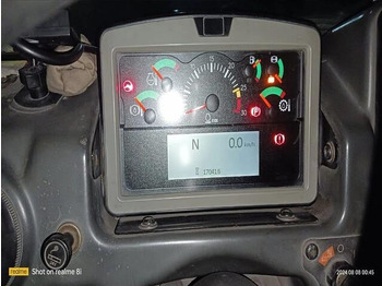 Кар'єрний самоскид CAT 777E: фото 4