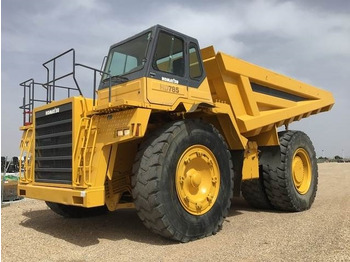 Кар'єрний самоскид KOMATSU HD785