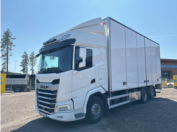 Вантажівка з закритим кузовом DAF XF 530