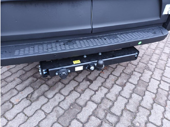 Суцільнометалевий фургон Iveco Daily 35S18HA8V 4100 KLIMA*AHK*RÜCKFAHRKAMERA...: фото 4 Суцільнометалевий фургон Iveco Daily 35S18HA8V 4100 KLIMA*AHK*RÜCKFAHRKAMERA...: фото 4