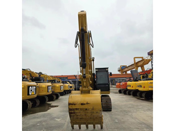 Гусеничний екскаватор Caterpillar 320D2L: фото 2