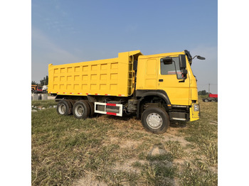 Самоскид вантажівка SINOTRUK HOWO