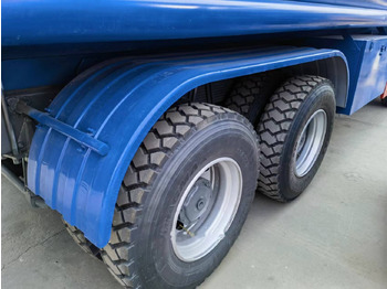 Вантажівка цистерна Sinotruk HOWO 375 8*4 Tank truck: фото 2 Вантажівка цистерна Sinotruk HOWO 375 8*4 Tank truck: фото 2