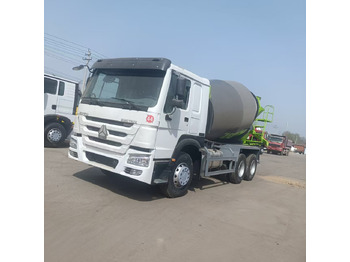Автобетонозмішувач SINOTRUK HOWO