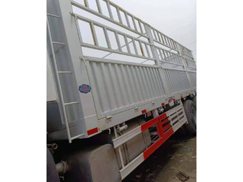 Бортова вантажівка/ Платформа Sinotruk HOWO 6*4: фото 2