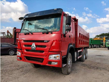 Самоскид вантажівка SINOTRUK HOWO